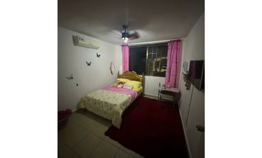 SE VENDE CASA EN BRISAS DEL GOLF CON TERRAZA Y PISCINA