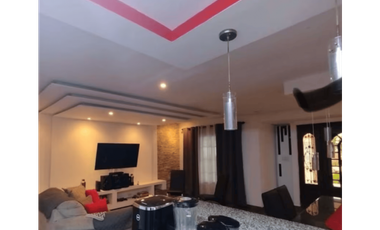 SE VENDE CASA EN SAN ANTONIO VALLE DE LAS PRADERAS CON PATIO