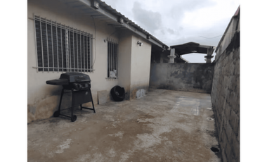 SE VENDE CASA EN SAN ANTONIO VALLE DE LAS PRADERAS CON PATIO