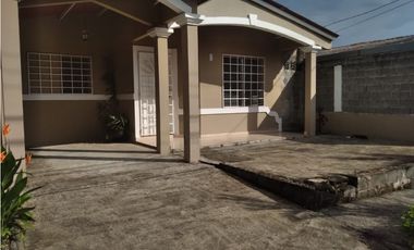 SE VENDE CASA EN EL CRISOL ALTOS DE LA CASTELLANA CON PARKING AS