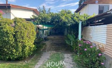 Casa con Amplio Terreno en Las Higueras