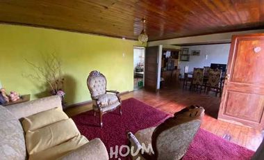 Casa con Amplio Terreno en Las Higueras