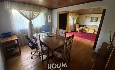 Casa con Amplio Terreno en Las Higueras