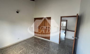 CASA EN ARRIENDO BARRIO LA CASTELLANA | 1823