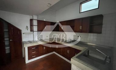 CASA EN ARRIENDO BARRIO LA CASTELLANA | 1823