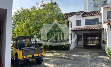 CASA EN ARRIENDO BARRIO LA CASTELLANA | 1823