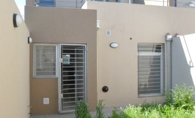 Duplex en alquiler en Barrio Sarmiento