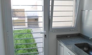 Duplex en alquiler en Barrio Sarmiento