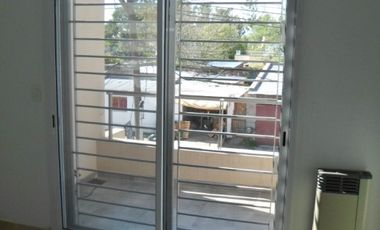 Duplex en alquiler en Barrio Sarmiento