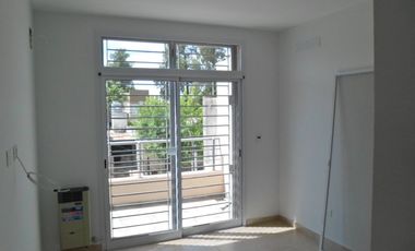 Duplex en alquiler en Barrio Sarmiento