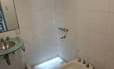 Departamento Tipo Casa en alquiler en Lanus Este