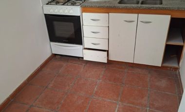 Departamento Tipo Casa en alquiler en Lanus Este
