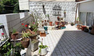 VENTA CASA / PH ALMAGRO ENTRADA INDEPENDIENTE