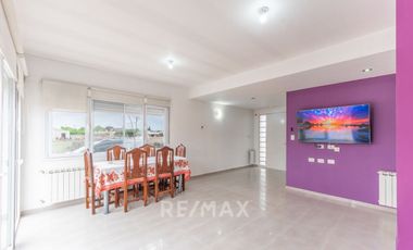 ALQUILER CASA CON PILETA FERNANDEZ ORO