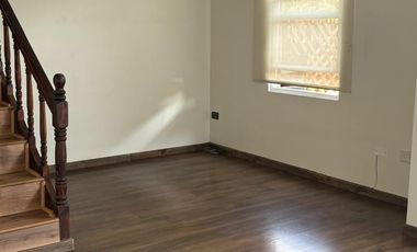 VENDE VALLE LO CAMPINO CASA 2 PISOS PJE CERRADO