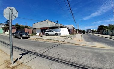 Local Comercial en Venta en Avenida Los Carrera
