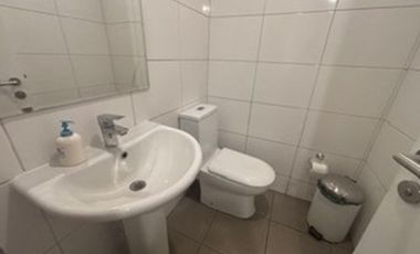 Excelente Amplia oficina Av. Holanda Providencia