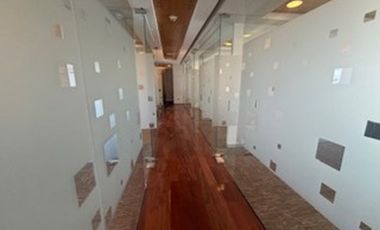 Excelente Amplia oficina Av. Holanda Providencia