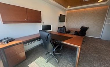 Excelente Amplia oficina Av. Holanda Providencia