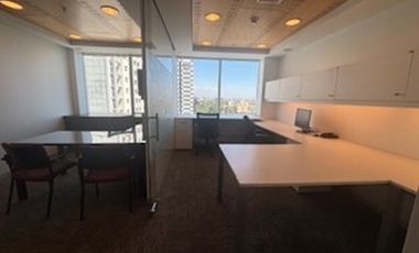 Excelente Amplia oficina Av. Holanda Providencia