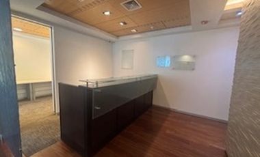 Excelente Amplia oficina Av. Holanda Providencia