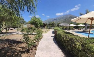 EXCLUSIVO RESORT ECOTURÍSTICO EN COLLIGUAY