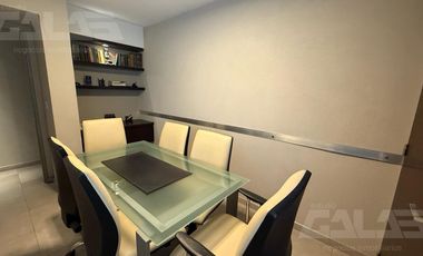 Oficina en Castelar Norte - 3 despachos - 2 salas de reunión -  2 Baños - Balcón -