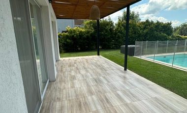 Casa en venta y alquiler anual sin muebles en Barrio Canton Norte PG