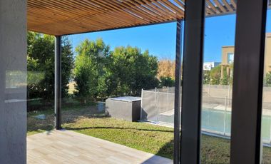 Casa en venta y alquiler anual sin muebles en Barrio Canton Norte PG