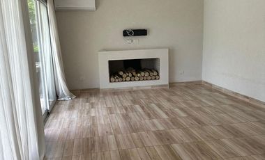 Casa en venta y alquiler anual sin muebles en Barrio Canton Norte PG