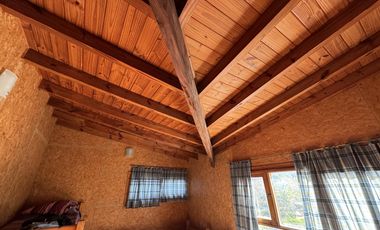 Complejo con bajada al rio en un lugar único de Villa los Aromos