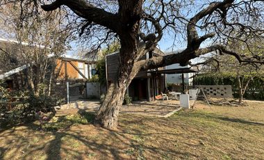 Complejo con bajada al rio en un lugar único de Villa los Aromos