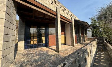 Complejo con bajada al rio en un lugar único de Villa los Aromos