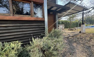 Complejo con bajada al rio en un lugar único de Villa los Aromos