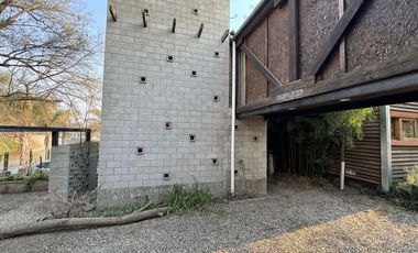 Complejo con bajada al rio en un lugar único de Villa los Aromos