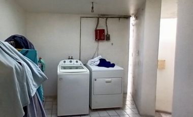 Casa en venta con buena ubicación