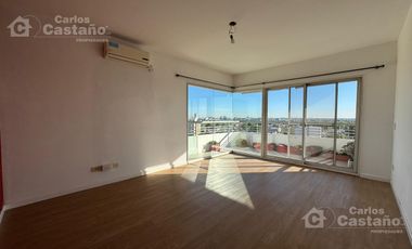 Moderno depto.2 amb. Amplios balcones c/ Vista.Cochera fija 2 autos. Edificio c/piscina, sum y seguridad, sobre Av. Maipú.