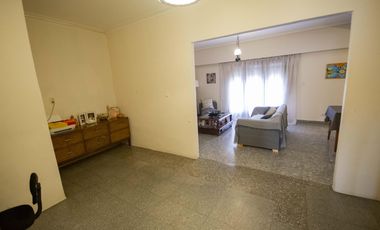 PH más 6 locales en venta en Martínez