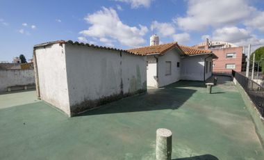 PH más 6 locales en venta en Martínez