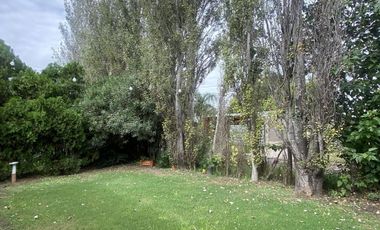 Casa de dos dormitorios Bº El Castillo en alquiler