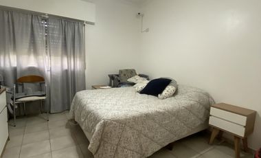 Casa de dos dormitorios Bº El Castillo en alquiler