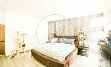 Exclusiva casa en Venta con acabados premium en Condado de Sayavedra