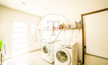 Exclusiva casa en Venta con acabados premium en Condado de Sayavedra