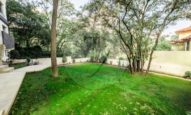 Exclusiva casa en Venta con acabados premium en Condado de Sayavedra