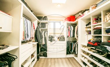 Exclusiva casa en Venta con acabados premium en Condado de Sayavedra