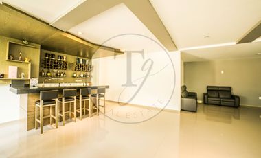 Exclusiva casa en Venta con acabados premium en Condado de Sayavedra