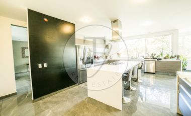 Exclusiva casa en Venta con acabados premium en Condado de Sayavedra