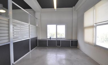 Oficinas en alquiler en Beccar - Centro Uruguay Norte -  6 cocheras