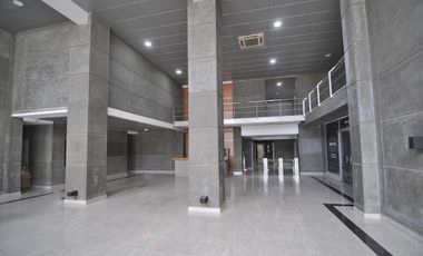 Oficinas en alquiler en Beccar - Centro Uruguay Norte -  6 cocheras