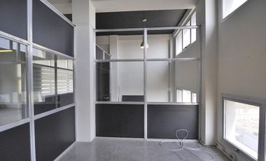 Oficinas en alquiler en Beccar - Centro Uruguay Norte -  6 cocheras